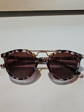 Round Tortoiseshell Frame Sunglasses with Gold Double Bridge -  Gradient Lenses